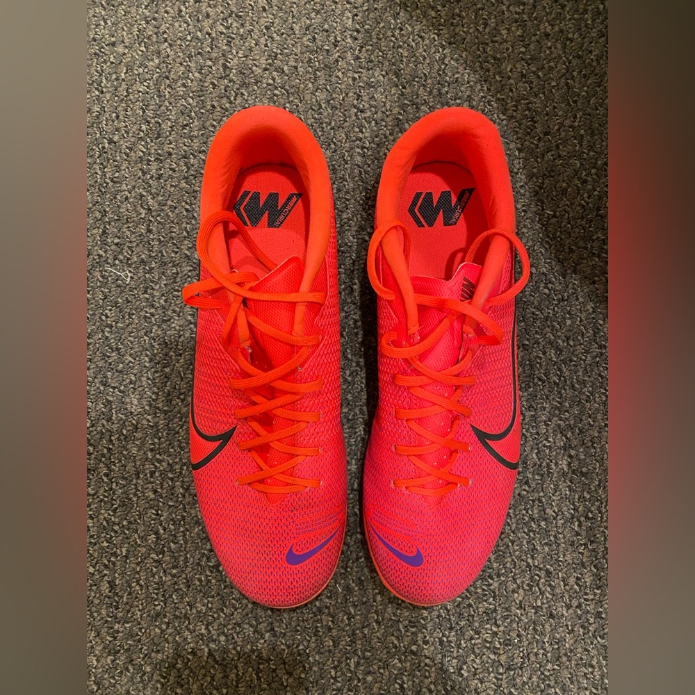 Nike Mercurial Vapor 13 Academy TF Turf Soccer Shoes